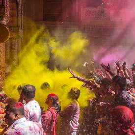 Bu Yıl Bahara Holi Festivali’yle Merhaba Deyin!