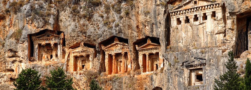 BADEM ÇİÇEKLERİYLE DATÇA VE DALYAN KAYA MEZARLARI 