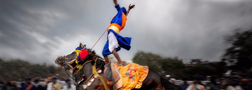 HOLİ ve HOLA MOHALLA FESTİVALLERİ