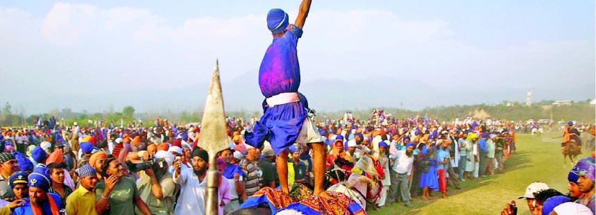 HOLİ ve HOLA MOHALLA FESTİVALLERİ