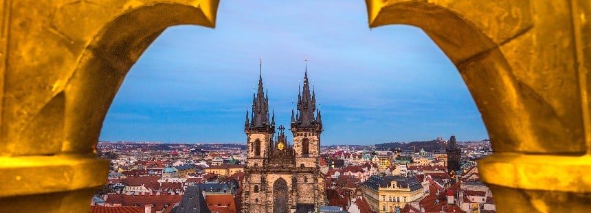 BOHEMYA’NIN KALBİNDE: PRAG’IN BÜYÜSÜ