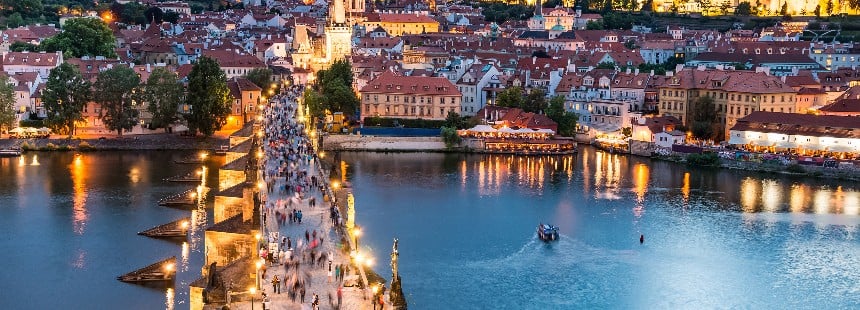 BOHEMYA’NIN KALBİNDE: PRAG’IN BÜYÜSÜ