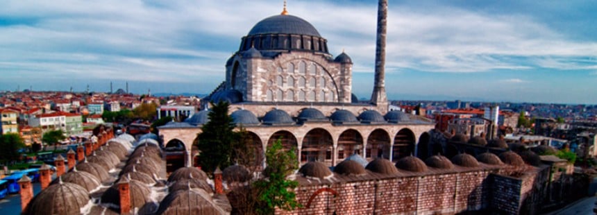 16. YÜZYILDA İSTANBUL’UN İSKÂNI VE SUR BANDINDAKİ SİNAN CAMİLERİ