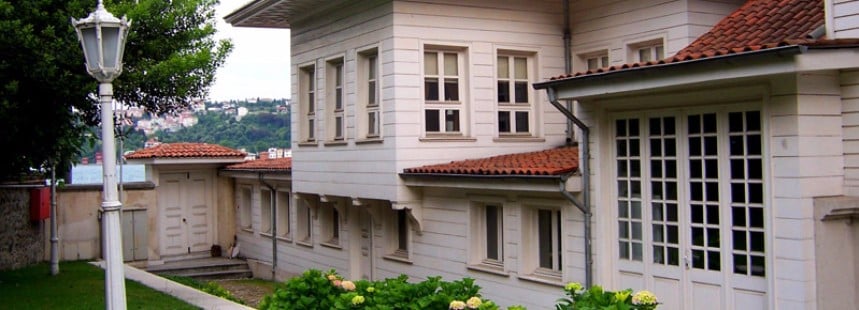SABANCI MÜZESİ'NDE Aİ WEİWEİ SERGİSİ'NE ÖZEL GEZİ VE EMİRGAN
