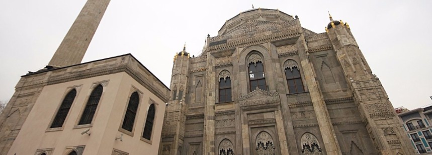 MİHRİŞAH, BEZMİÂLEM VE PERTEVNİYAL VALİDE SULTANLAR