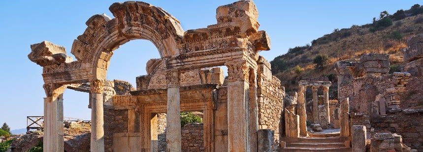 DENİZLİ BAĞLARINDAN AFRODİSYAS’A