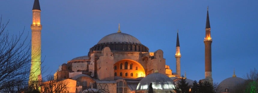 AYASOFYA'DA BİR GECE 