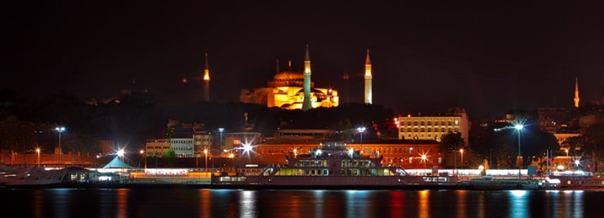 AYASOFYA'DA BİR GECE 