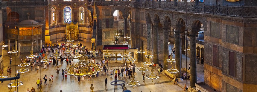 AYASOFYA, YEREBATAN SARNICI VE TOPKAPI SARAYI İLE TARİHİ YARIMADA'NIN İZİNDE