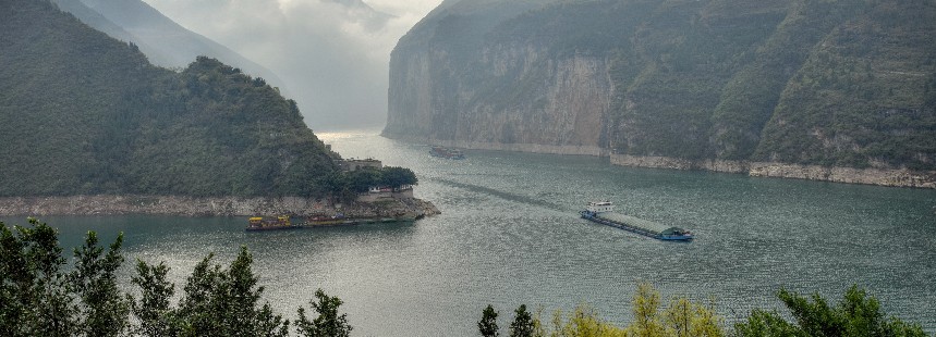 YANGTZE NEHRİ’NDE YOLCULUK