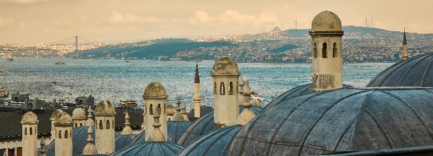 GÜNBATIMINDA DÜNYAYI SEYREDEN KÜLLİYE: SÜLEYMANİYE