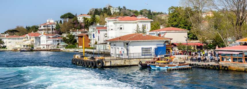 BOĞAZİÇİ’NDE BİR KÖY: KANLICA