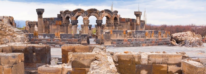 Erivan, Gümrü, Sevan, Eçmiadzin ve Etkileyici Mimarileriyle Tarihi Manastırlar