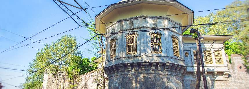 Sinan Özen ile Sokaktan Canlı Yayında Fatih Cami ve Çevresinde Arap Kültürü 