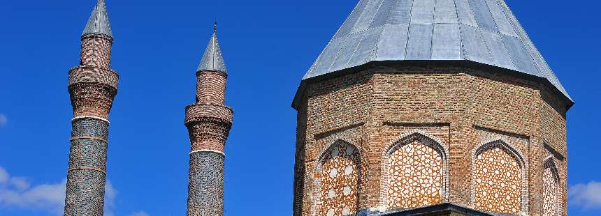 Online - Mustafa Kesim ile “Cennet Kapı”lı Mucize: Divriği Ulucamisi ve Darüşşifası