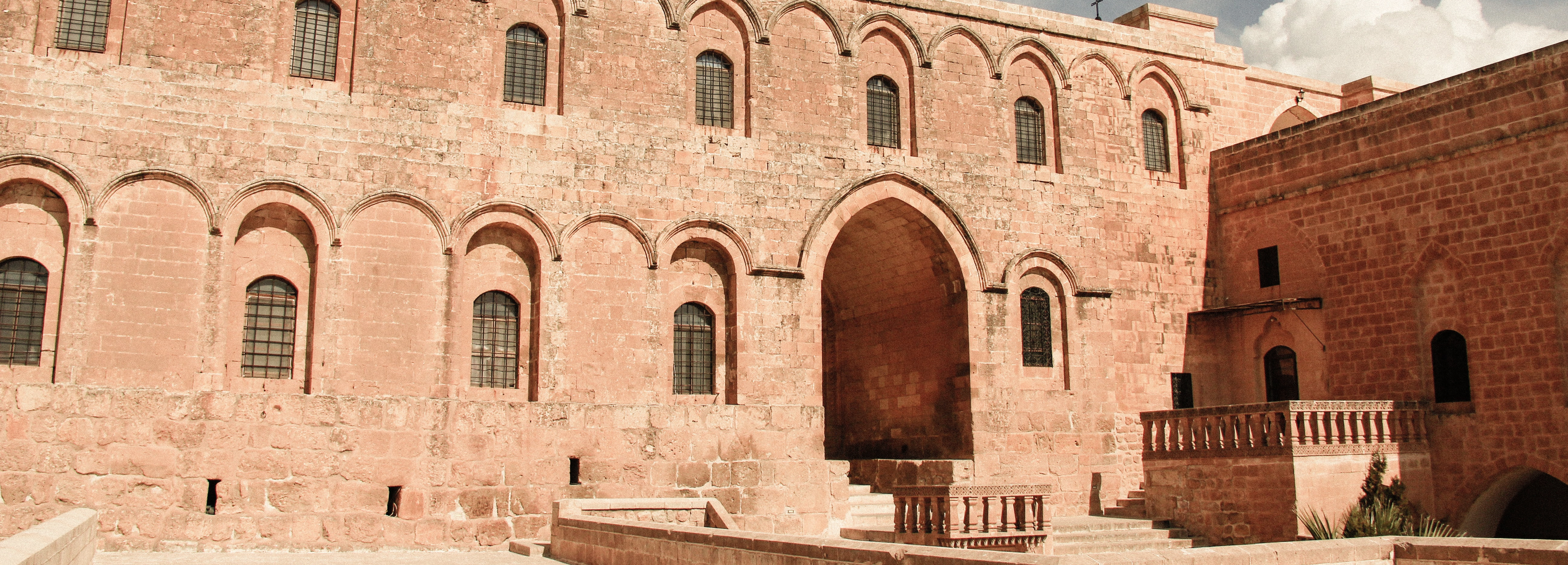 MÜNFERİT TAŞIN BELLEĞİ MARDİN - MİDYAT &  ZERZEVAN KALESİ GEZİSİ