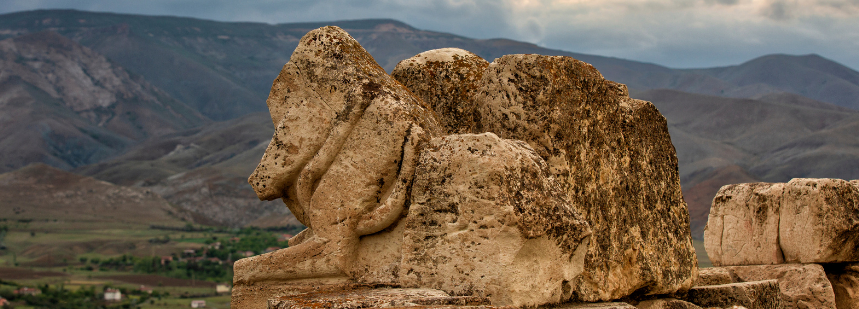 MÜNFERİT FIRAT’IN UYGARLIK DURAKLARI KEMALİYE - DİVRİĞİ - ESKİ MALATYA (ASLANTEPE) TURU