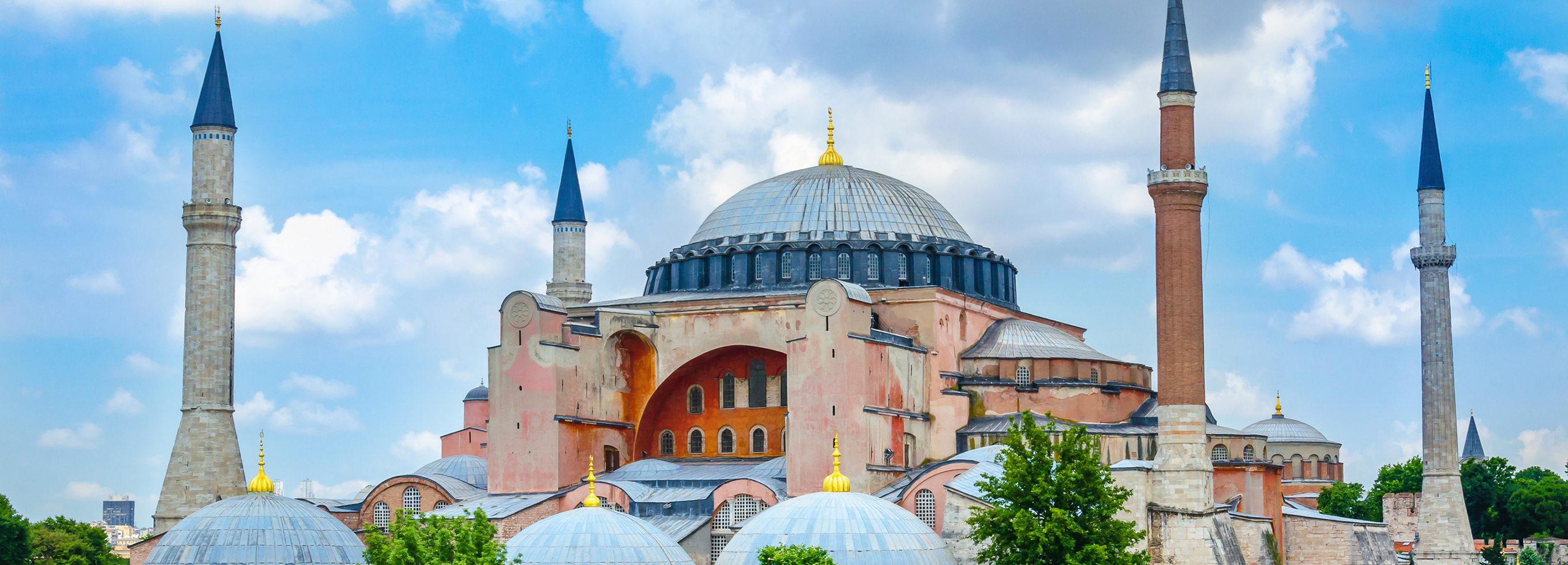 AYASOFYA VE YEREBATAN SARNICI İLE TARİHİ YARIMADA