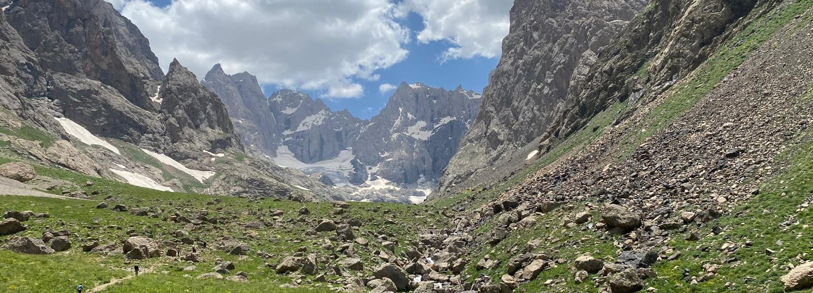HAKKÂRİ  - Cilo Dağı'nda Yürüyüş