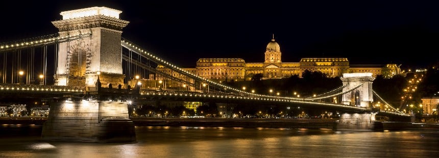BUDAPEŞTE - PÉCS - BRATİSLAVA - PRAG 