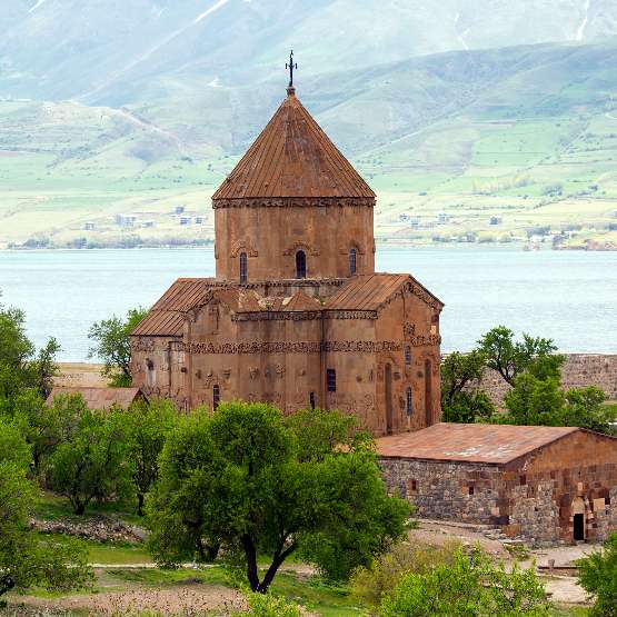 MÜNFERİT İSHAKPAŞA - AHLAT - TATVAN VAN GEZİSİ MÜNFERİT İSHAKPAŞA - AHLAT - TATVAN VAN GEZİSİ