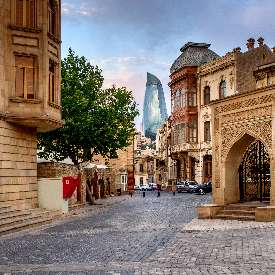 DÜNDEN BUGÜNE AZERBAYCAN