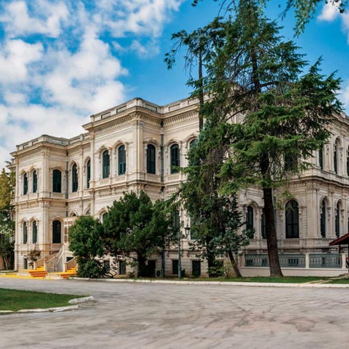 YILDIZ SARAYI'NDAN ÇIRAĞAN'A