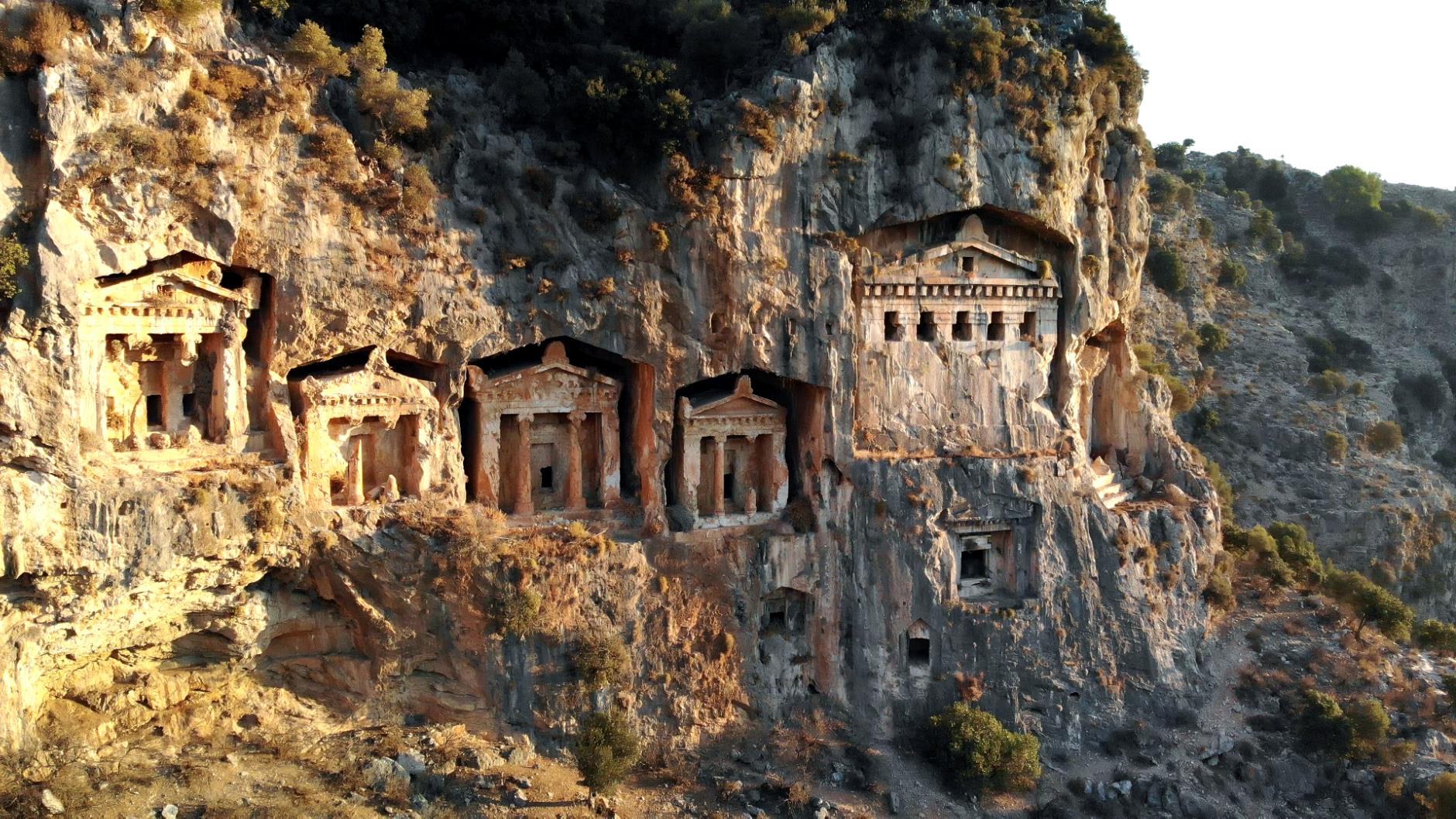 BATI LİKYA KENTLERİ VE LİKYA KAYA MEZARLARI