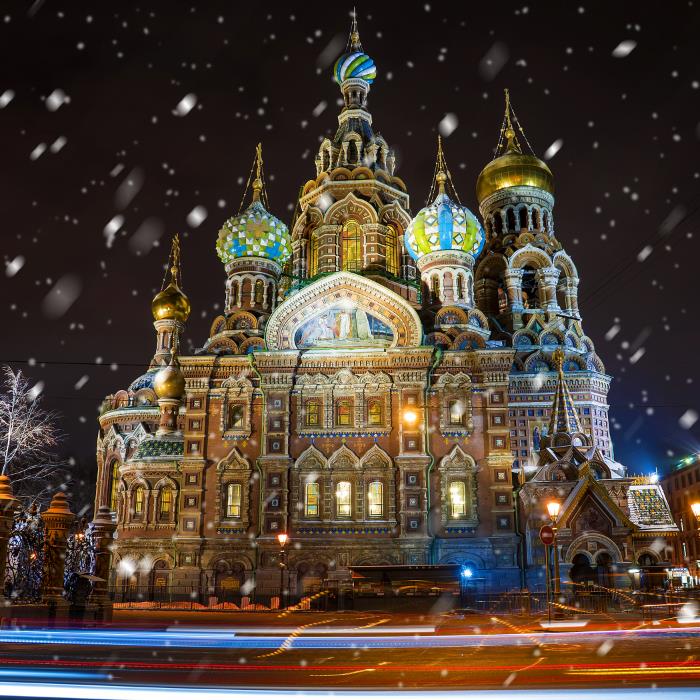 YILBAŞINDA ST. PETERSBURG