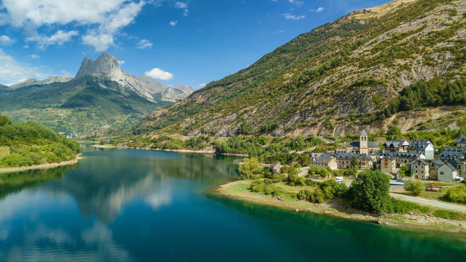 PİRENELER VE ANDORRA