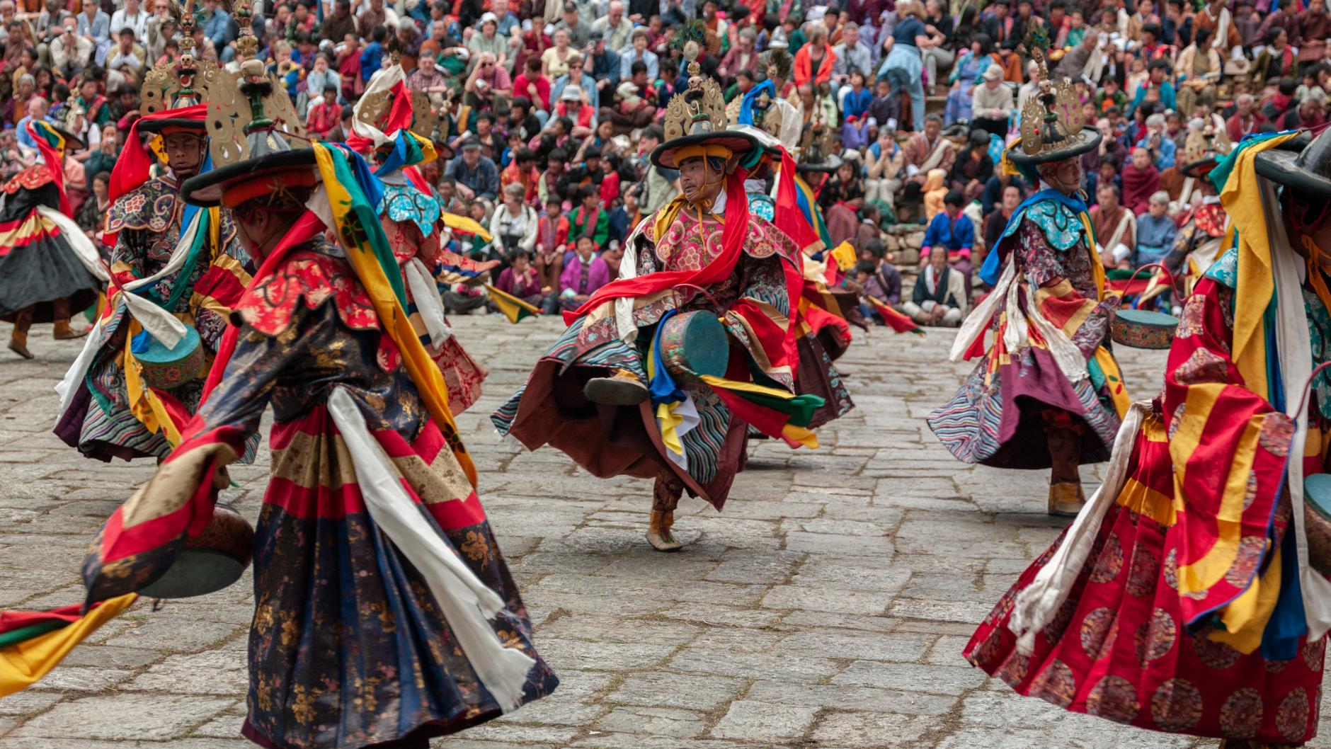 BUTAN'DA PARO FESTİVALİ