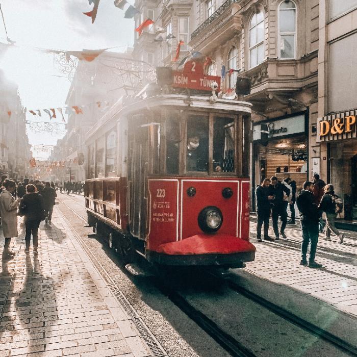 Fermenta Eğlence Gezileri - Murat Meriç’le Adım Adım Beyoğlu